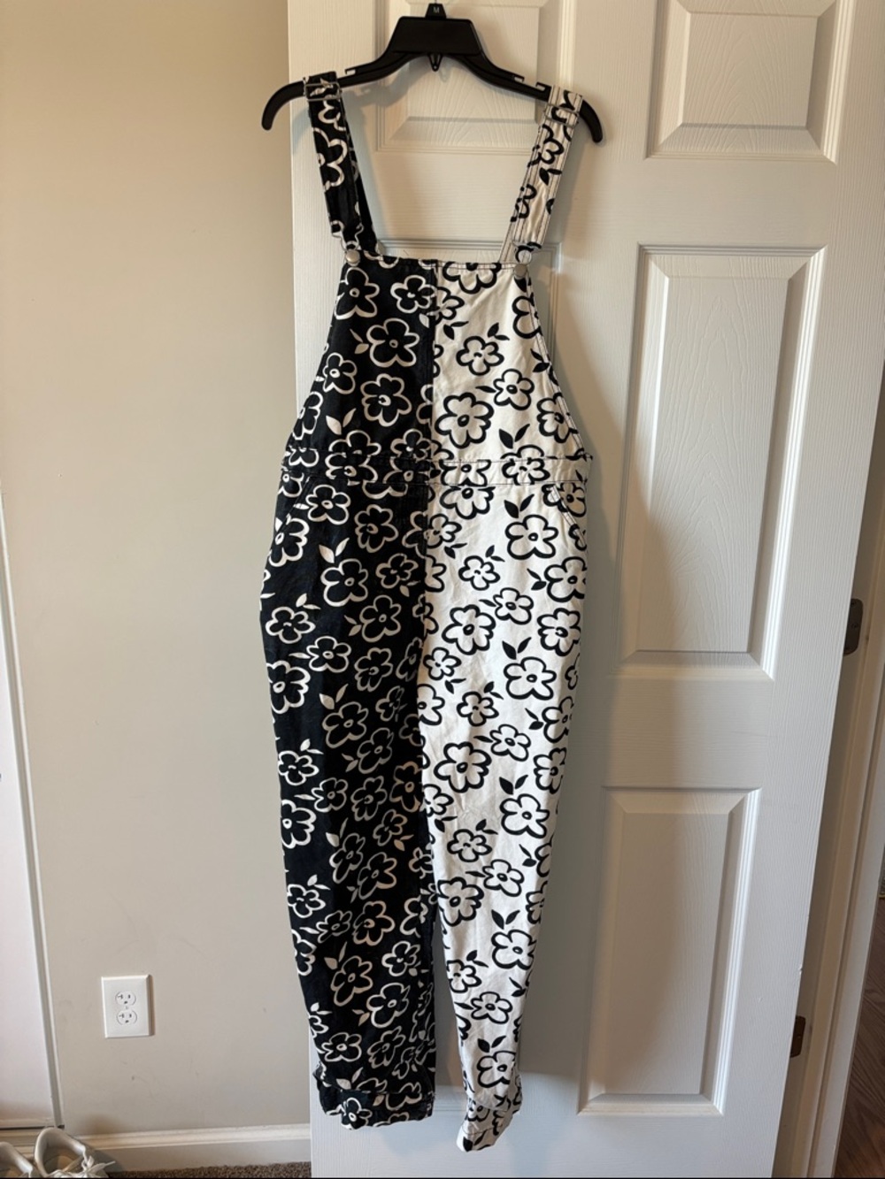 Forever 21 Black and White Floral Split Jumpsuit